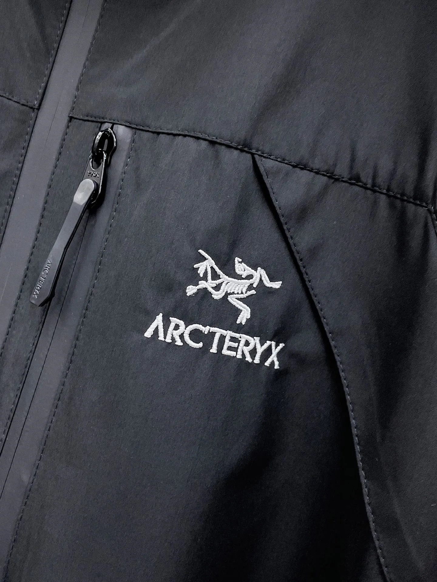 Same Style， ， ！2026 New Arrival ，Original Premium ！ Breathable ， ， ， Quality。 ！ ， ！Sizes：M～3XL